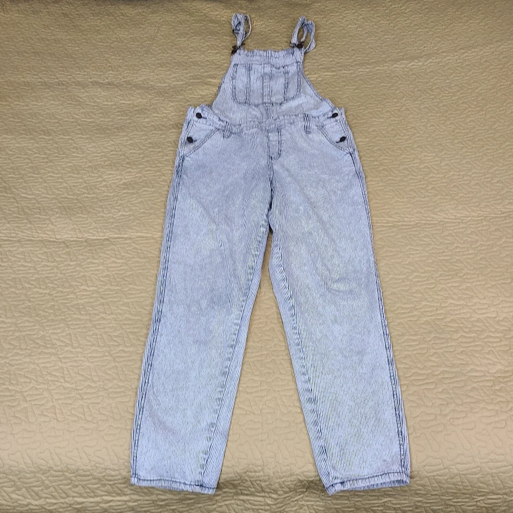 Abercrombie and Fitch Seersucker striped overalls size L - Picture 3 of 9